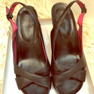 Taryn Rose, open toe, wedges